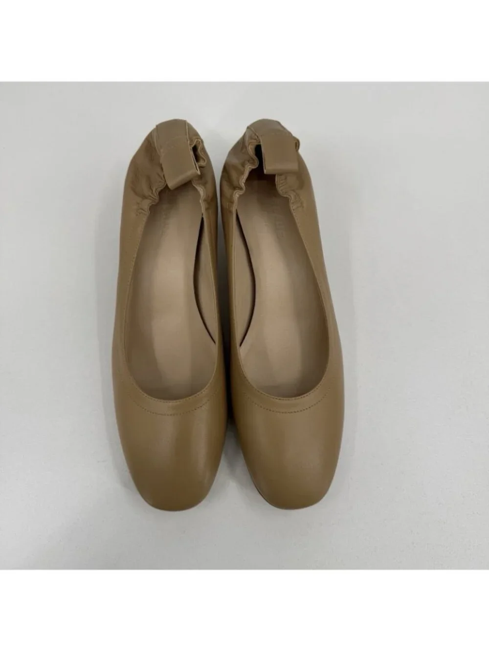 Everlane Italian Leather Day Heel Light Taupe 9 Women's Elastic Back Comfort